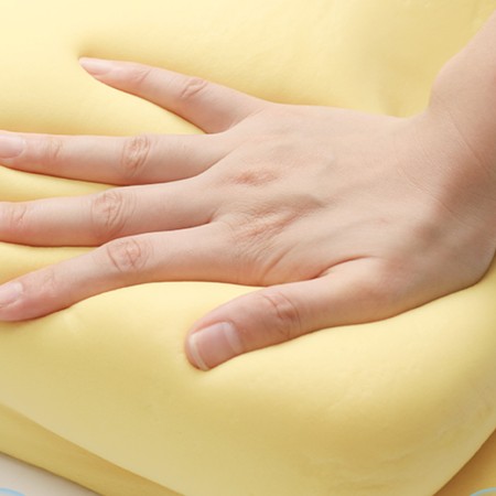 Ergonomic anti-snoring memory foam cervical pillow