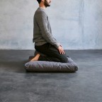 Nordic style organic cotton buckwheat meditation cushion
